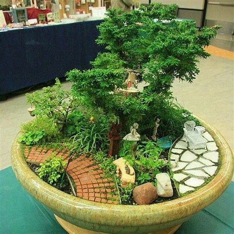 Miniature Gardens For Bonsai Trees 🌳 Trusper