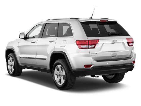 Image: 2011 Jeep Grand Cherokee 4WD 4-door Laredo Angular ...