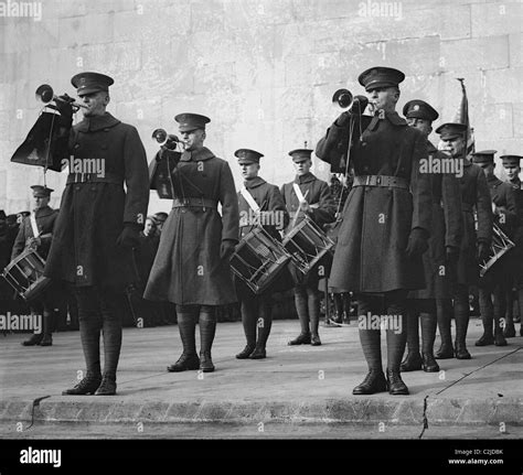 Militar Ceremonial Bugle Ensemble Fotografía De Stock Alamy