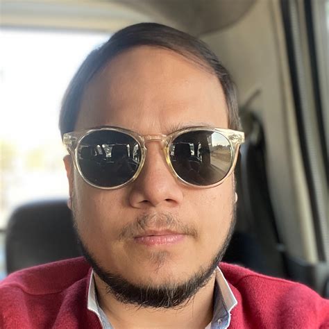 A Wrong Injection Took Away His Eyesight But Not Hope, This Visually