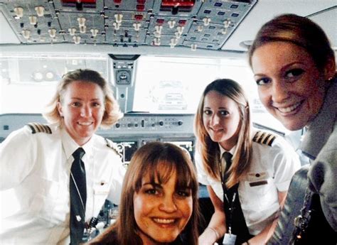 skywest pilots help more women lean into aviation