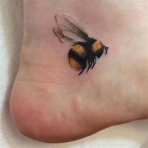 25 Best Bee Tattoo Ideas For Women Beautiful Dawn Designs Bumble