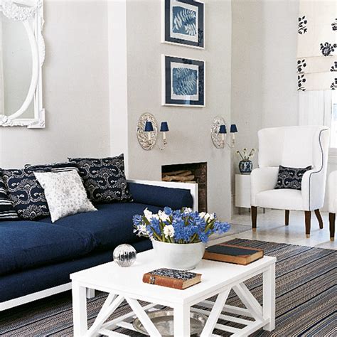 While choosing a coffee table may feel like both an overwhelming and an unsexy task, there are things to consider — beyond your overall aesthetic — to make the process a little less daunting. New England design room ideas | Ideal Home