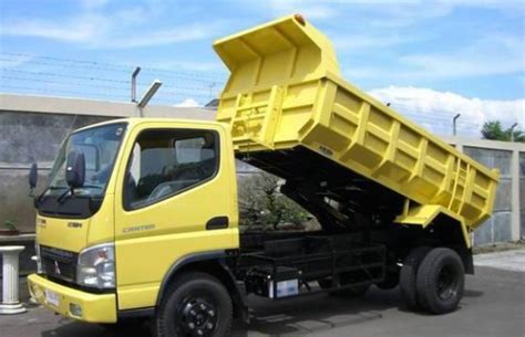 Foto prewed mobil dump.truck / á�ˆ construction trucks stock pictures royalty free dump truck images download on depositphotos : Dump Truk: Gambar Foto & Video serta Informasi Terbaru