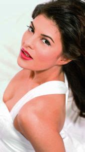 Beautiful Actress Jacqueline Fernandez K Ultra Hd Mobile Wallpaper