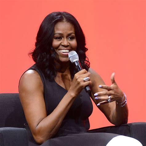 Heres What Michelle Obama Wore For Her First Post White House Speaking