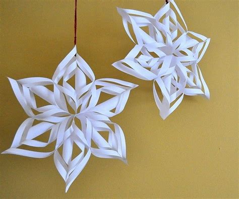 Weihnachtsdeko lässt sich mit wenig aufwand selbst basteln und das sogar günstig, da sie papier dafür verwenden können. Weihnachtsdeko selber basteln aus Papier - mit Anleitung