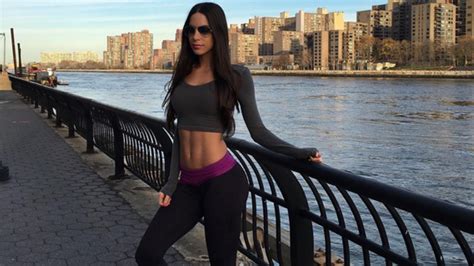 Instagram Babe Jen Selter Shows Off Her Assets In Miami