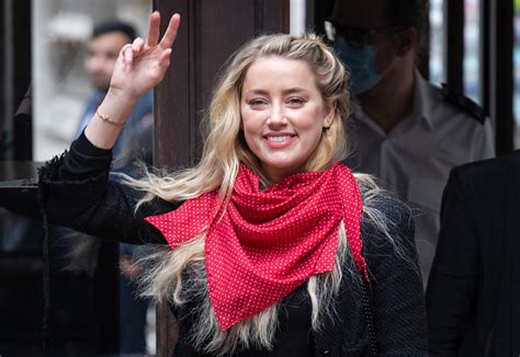 Amber Heard Slammed For Controversial Instagram Story Amid Trial