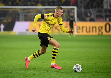 Para lograr el traspaso de haaland, el chelsea tendrá varios obstáculos y el más importante es la negociación con mino raiola, con quien ya tienen una experiencia negativa: Borussia Dortmund Ace Picks Lampard For This One Thing ...
