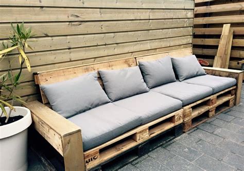 Vooral als je onze stappenplannen voor zelf plantenbak maken volgt: Basic Pallet Lounge Bank | LEEF! interieuradvies