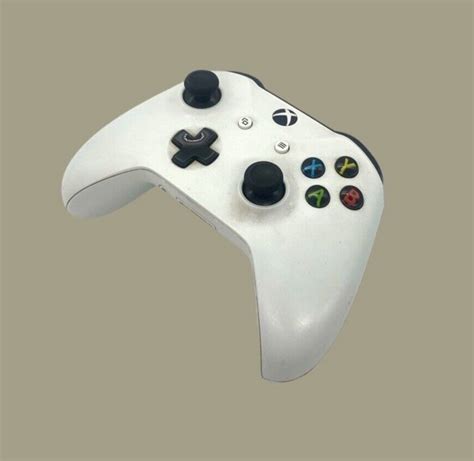 Microsoft 1708 Xbox One Controller White Wireless Untested