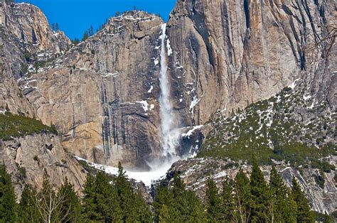 Horsetail Falls In Yosemite National Park 2560x1600 Wallpaper
