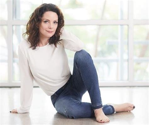 Episode Kimberly Williams Paisley Happy Thanksgiving Annie F