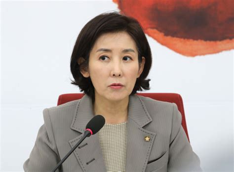 표현의 자유를 옹호하는 국경없는 기자회 같은 조직의 중요성이 새삼스럽습니다. 나경원 '홍신'·장제원 '동서'…사학재단 연관된 국회의원은 ...