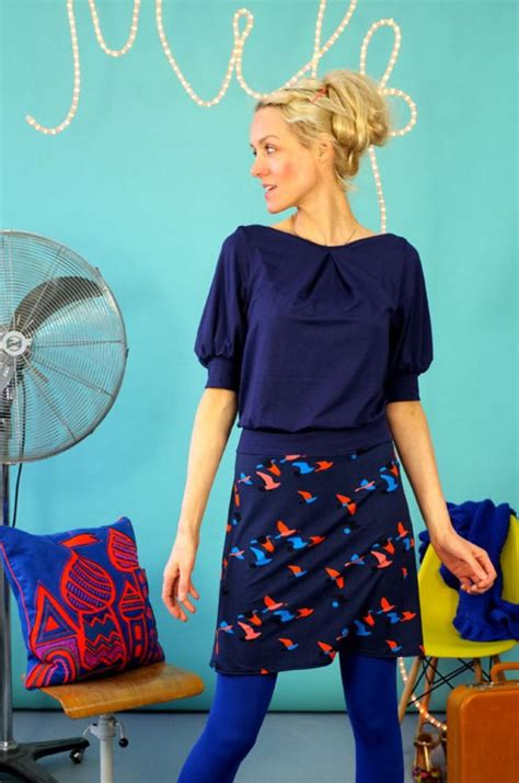 Well you're in luck, because here they come. BOBBY-TOP-KLEID "WE LOVE BIRDS" | Kleurrijke kleding ...
