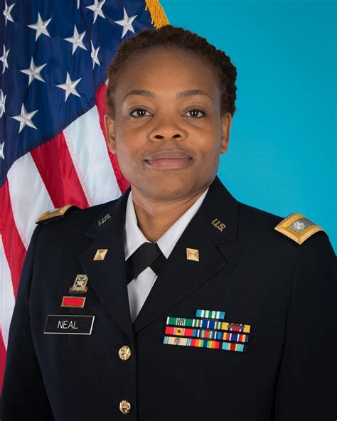 Army Finance And Comptroller Officer Wins Stem Focused Award Article