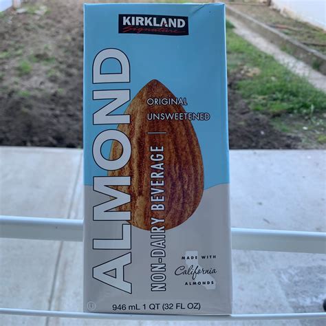 Kirkland Signature Original Unsweetened Almond Non Dairy Beverage