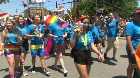 Chicago Celebrates Lgbtq Pride With Events Around Town On Eve Of Big