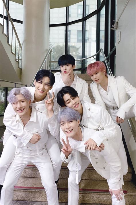 Enjoy disney+ hotstar with astro movies pack. ASTRO OFFICIAL on Twitter in 2020 | Astro, Astro kpop ...