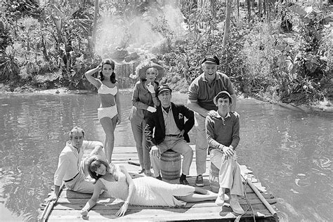 Classic Tv Show Gilligans Island Cast In Boat Full Color Publicity Photo Excellence Quality