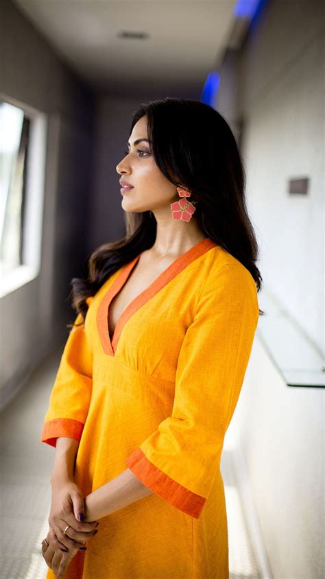 Amala Paul Tamil Actress Model Hd Phone Wallpaper Pxfuel