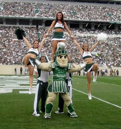 Sparty Lifting Cheerleaders Michigan State Football Michigan State