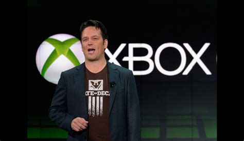 Xboxs Phil Spencer Coy But Open To Future Gamepass On Switch Zelda