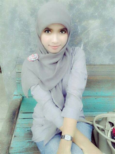 Dari sekian bahasa cinta yang ada, salah satu bahasa cinta yang ada yakni kata kata romantis berupa pujian dan gombal yang membuat senang dan. 127 Kata-Kata Mutiara Cinta Sejati Romantis Dan Bijaksana