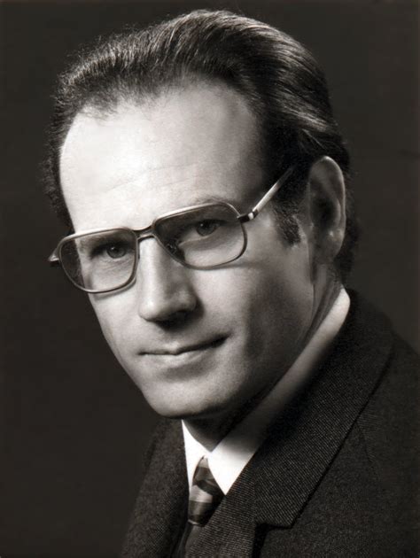 Raymond Wilson | ESO