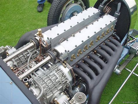 Bugatti 8 Cylinder In Line With Twin Cam Almost 70 Years Ago Bugatti