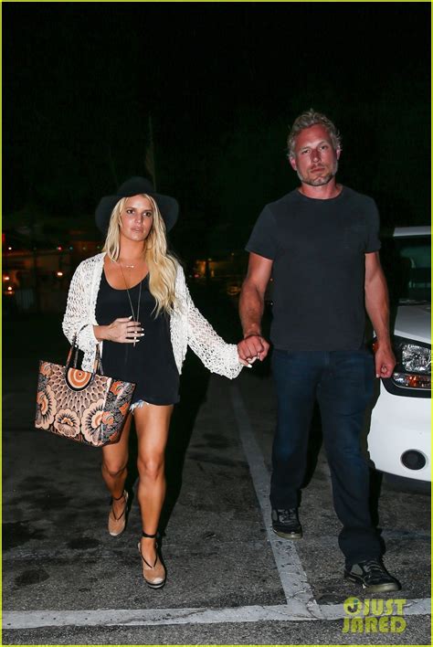 Jessica Simpson Gets Back Into Her Daisy Dukes Photo 3442592 Eric Johnson Jessica Simpson