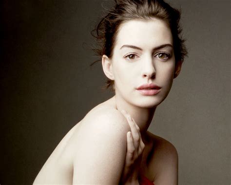 Wallpaper Highlights Anne Hathaway Wallpapers
