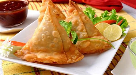 Famous Mouth Watering Street Foods From Top Indian Cities Trip