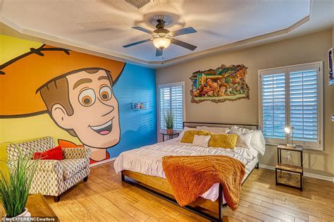 Toy Story Themed Airbnb Is Available To Rent In Texas And Has A Woody Style Bedroom