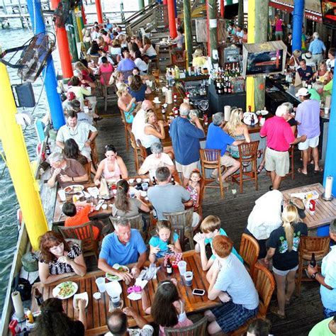 The Best Seafood Dives on the Gulf Coast | Gulf coast, Best seafood