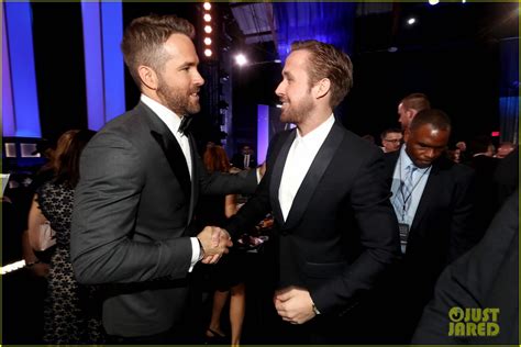 Ryan Gosling And Ryan Reynolds Posed Together At The Critics Choice Awards And Were Still Swooning