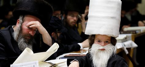 13 Images Show How The Jewish People Celebrated The Festival Of Purim