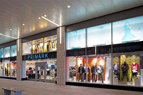 Naked Shopping Woman Strips Off And Tries On Knickers In Primark