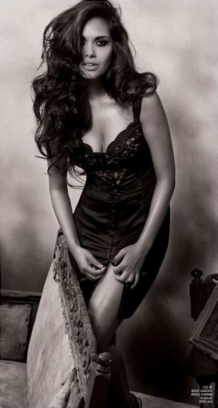 Esha Gupta Latest Unseen Hottest Pictures Gallery ~ Bollywood World