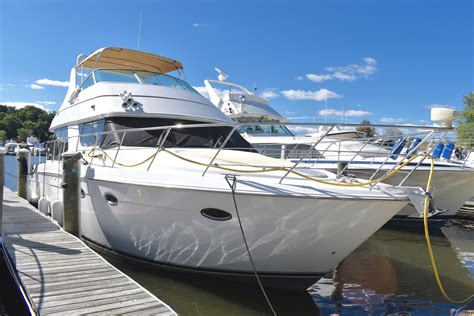 Neff Yacht Sales Used 45 Foot Carver 450 Voyager Pilothouse Power