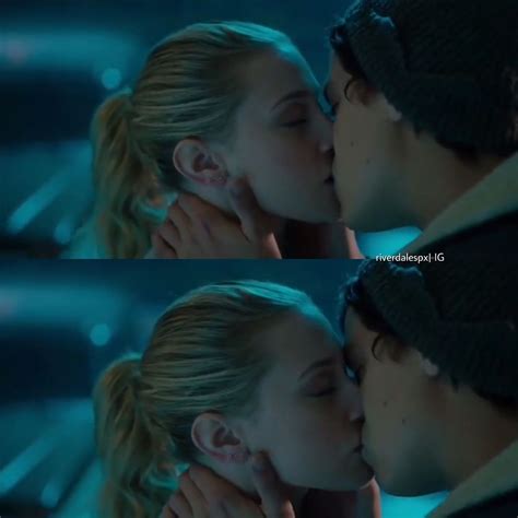 Riverdale Core Four Kisses💏👩‍ ️‍💋‍👩 Which Is Your Favorite Beronica Kiss Barchie Kiss