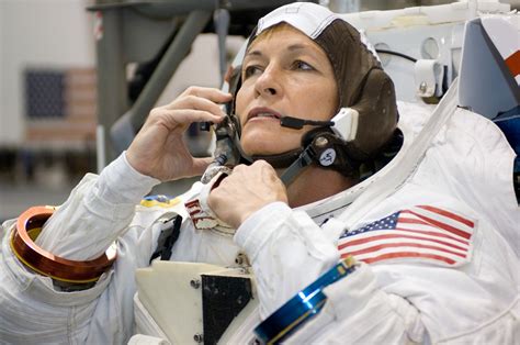Female Astronauts Said To Face Discrimination Over Nasas Space