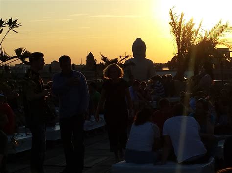 Deck 5 is rated 4 stars by 117 opentable diners. Rooftop bars Deck 5 Berlin | TopOfRoofTop.com