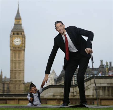 When The Worlds Tallest Man Met The Shortest Man India News