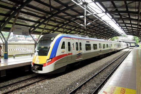 The mid valley ktm komuter station is directly accessible via a pedestrian bridge located at the first floor of the shopping mall and from north court entrance. Mid Valley KTM Station - klia2.info