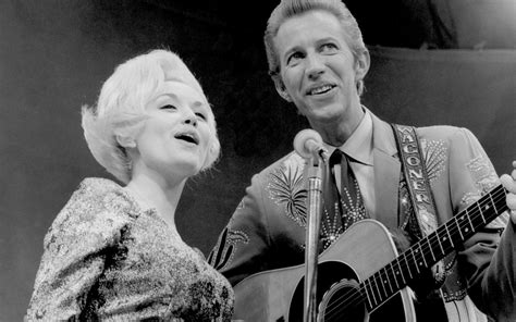 Dolly Partons 10 Best Songs And The Heartwarming Stories Behind Them