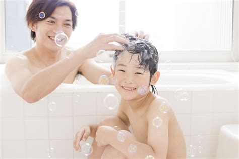 【浴育】一緒にお風呂にはいれるのは何歳まで 充実した親子コミュニケーションの取り方とは 東京ガス ウチコト