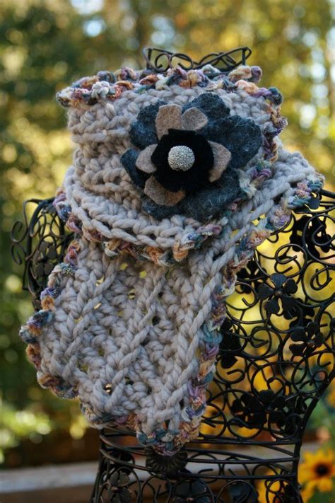 Check spelling or type a new query. Neck wrap with sari silk trims | Tricot