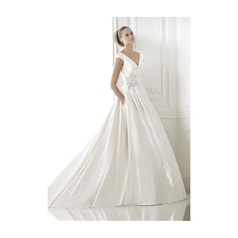 Blithe 2015 Collection Pronovias Wedding Dress Satin Mikado Full Skirt